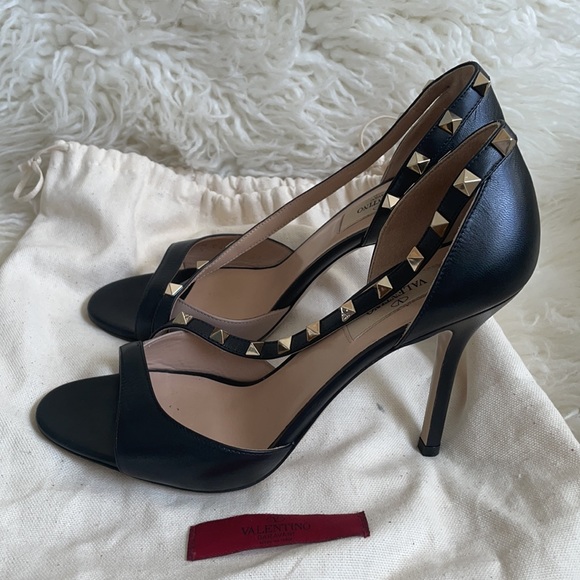Valentino Heels - Picture 5 of 10